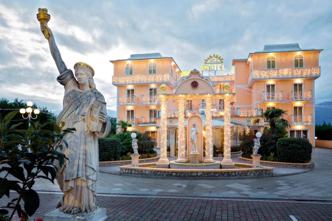 Grand Hotel Osman & Spa E Ristorante Il Danubio アーテナ・ルカーナ エクステリア 写真