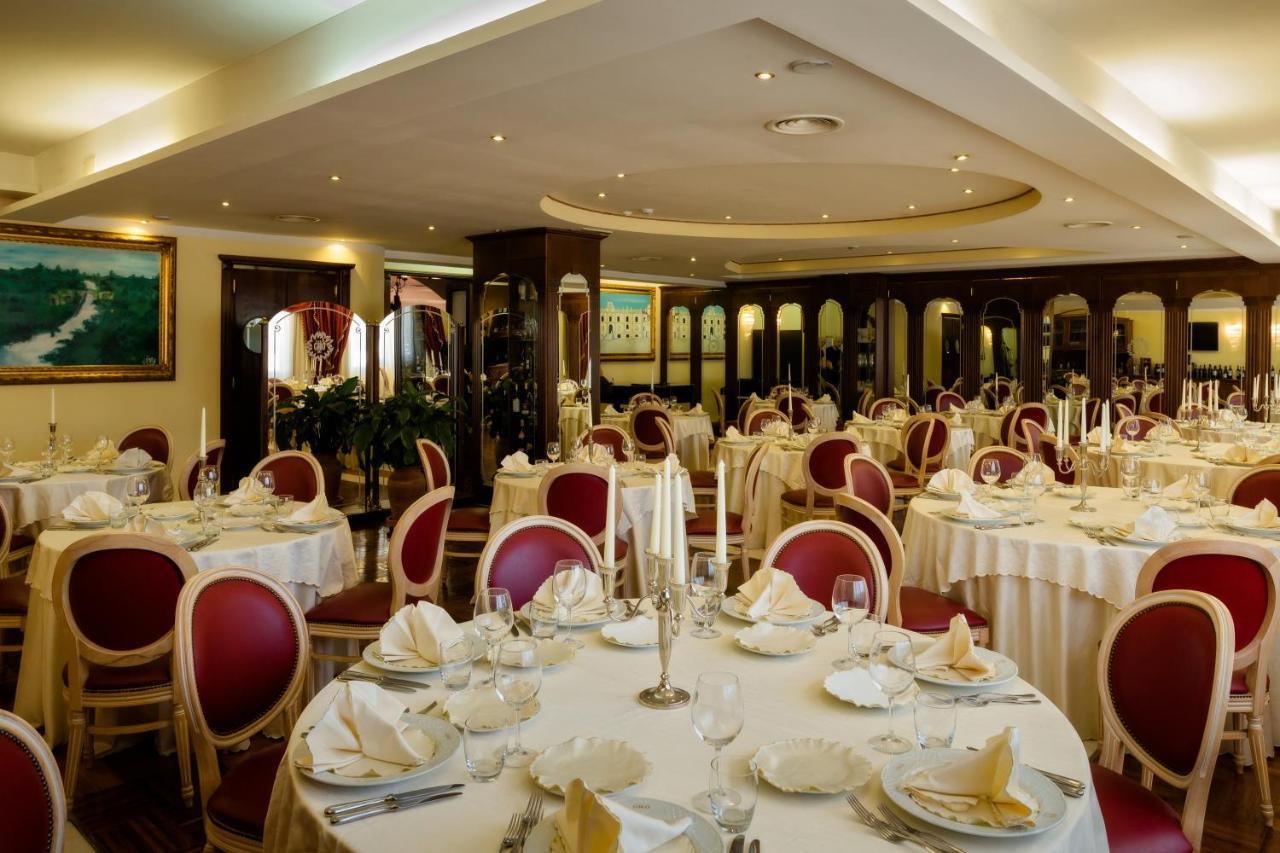 Grand Hotel Osman & Spa E Ristorante Il Danubio アーテナ・ルカーナ エクステリア 写真